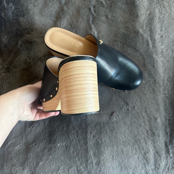 Black Leather Clogs with Wooden Heel - Picture 3 of 4